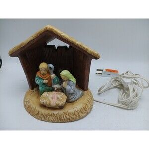 VTG Light Up Ceramic Nativity Scene Plug In 1990s Tested Working As It Should